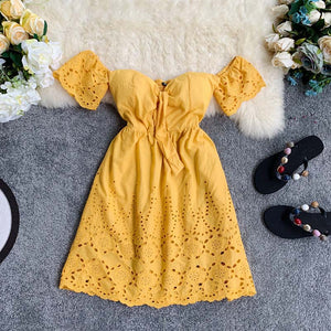 New Sexy Strapless White Dress V-neck Padded Stretchy Back Women Summer Off-shoulder Fairy Mini Vestidos hollow lace V-neck back